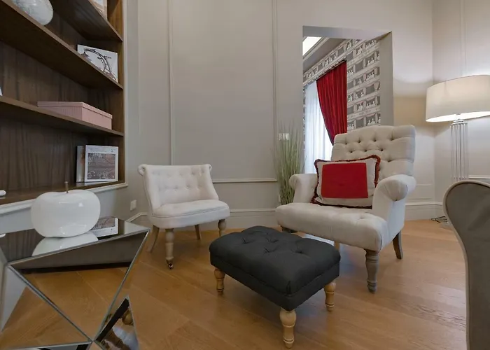 - Teatro Luxury Флоренция